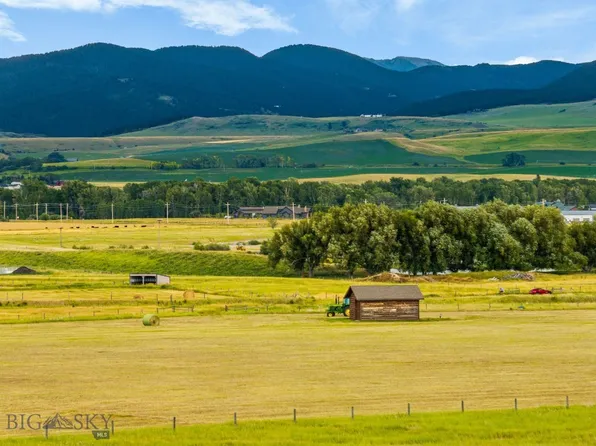 1687 Cottontail Rd, Gallatin Gateway, MT 59730
