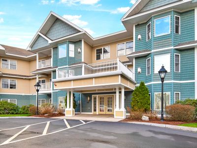 65 Hawthorne Drive #305, Bedford, NH, 03110