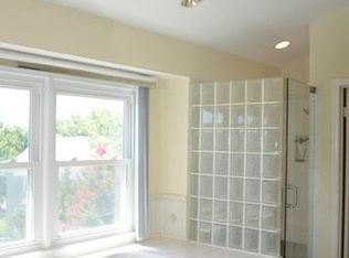 14440 Stonebridge View Dr, Gaithersburg, MD 20878