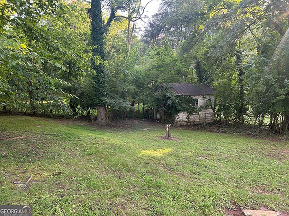 3rd image of 405 Hazel Ave