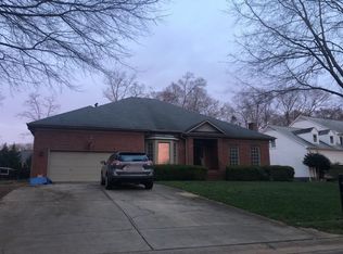 6637 Lyndonville Dr, Charlotte, NC 28277
