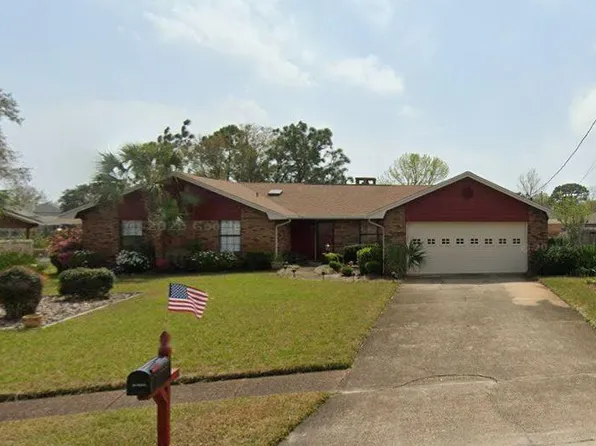 564 E Timberlake Dr, Mary Esther, FL 32569
