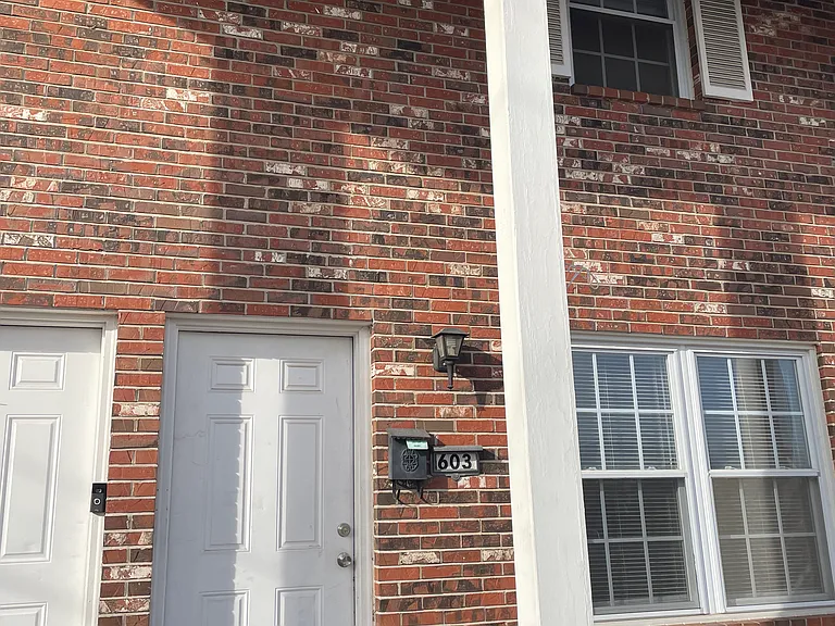 603 Scotti Ln — Photo 4
