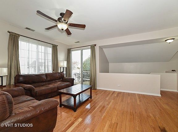 2nd image of 41 W Briarwood Dr