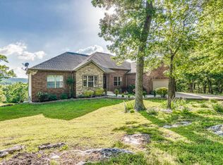 325 Peninsula Estates Ln, Kimberling City, MO 65686