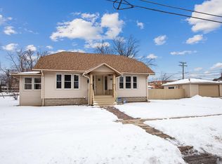 1409 Benton St, Crete, IL 60417