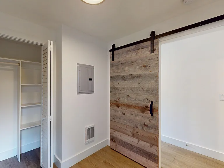 643 Webster St #2 — Photo 6