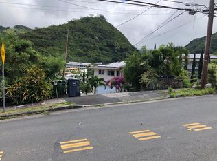 2314 Waiomao Rd APT B, Honolulu, HI 96816