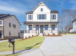 5816 Gainesville St, Flowery Branch, GA 30542