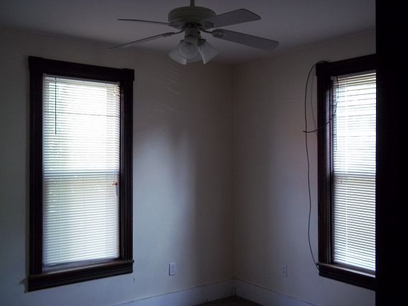 5th image of 1037 Hepburn St #1