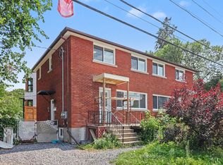 1202 Byron Ave #1, Ottawa, ON K2B6T6