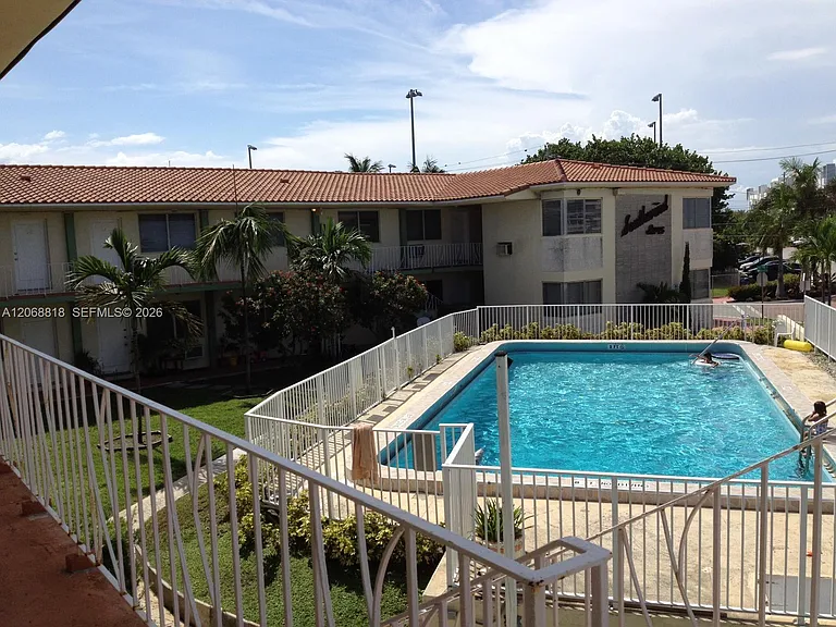 2 S Shore Dr #15 — Photo 2