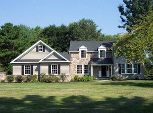2 Windey Way Ln, Doylestown, PA 18901