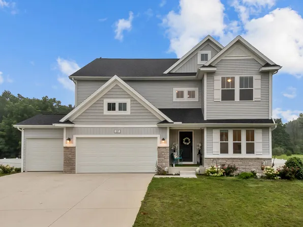 137 Tiger Lillie Ln, Niles, MI 49120