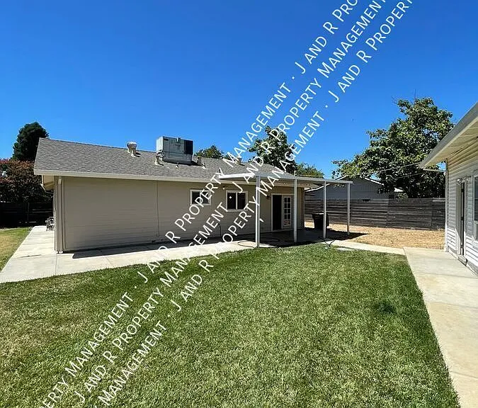 9628 Helio Dr — Photo 12