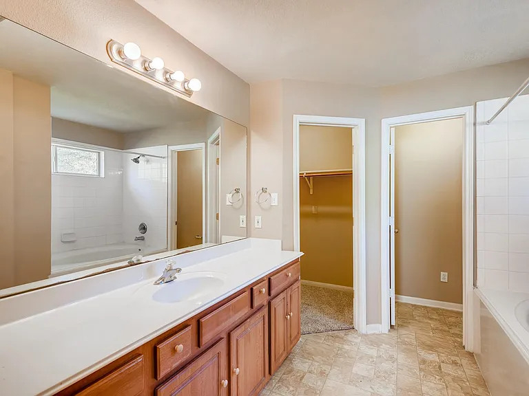 1642 S Diamondhead Blvd — Photo 19