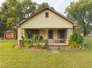 1610 E Main St, Lavaca, AR 72941