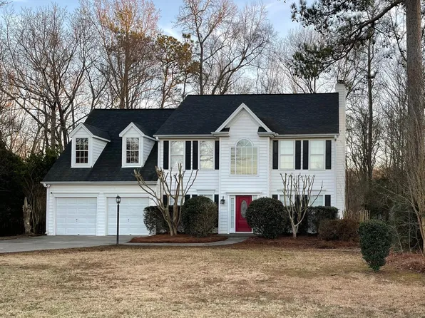 176 Crestworth Ct, Powder Springs, GA 30127