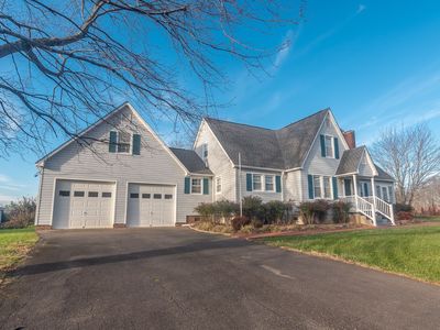 185 Barney Venable Rd, Pilot Mtn, NC, 27041