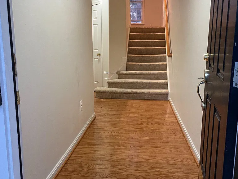 18405 Sierra Springs Sq — Photo 4