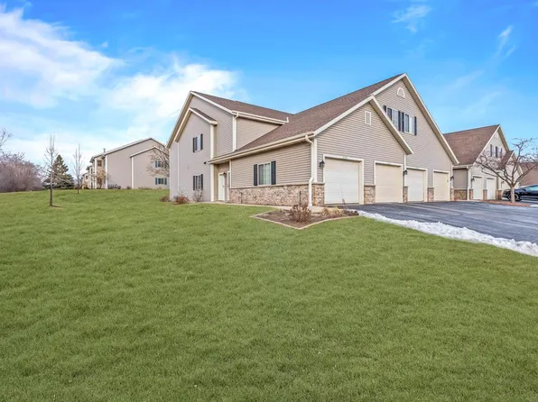 2178 Pine Ridge COURT #B, Grafton, WI 53024