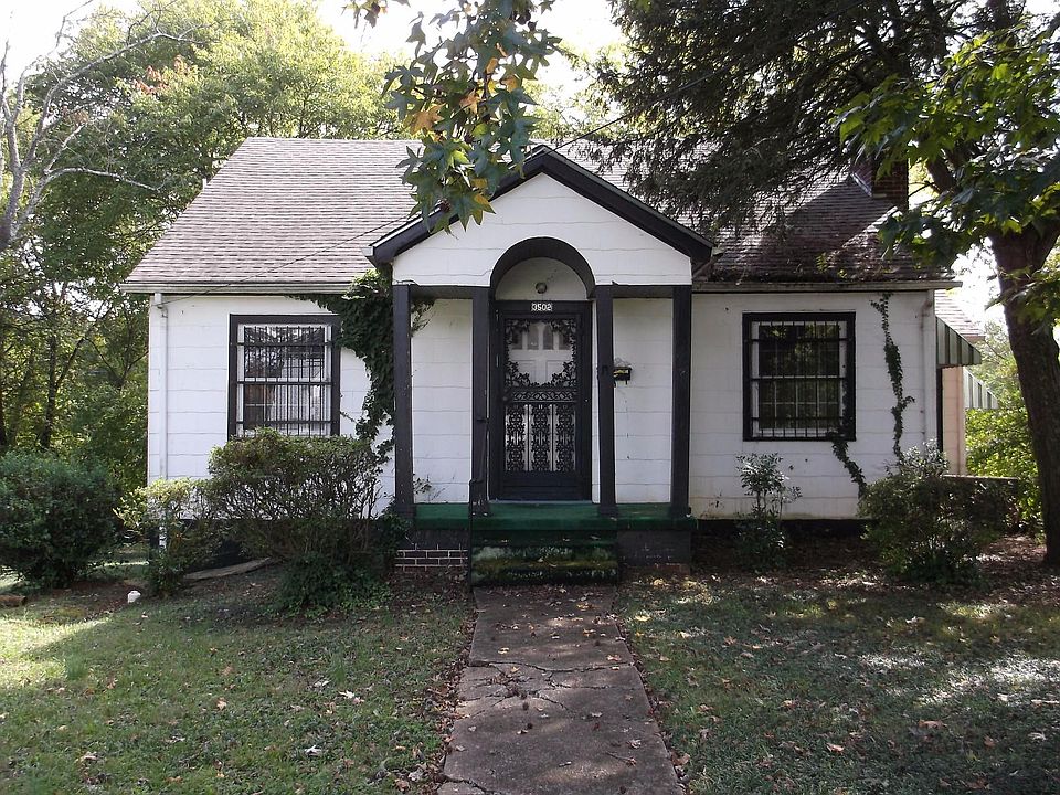 1st image of 3502 SE Lansing Ave
