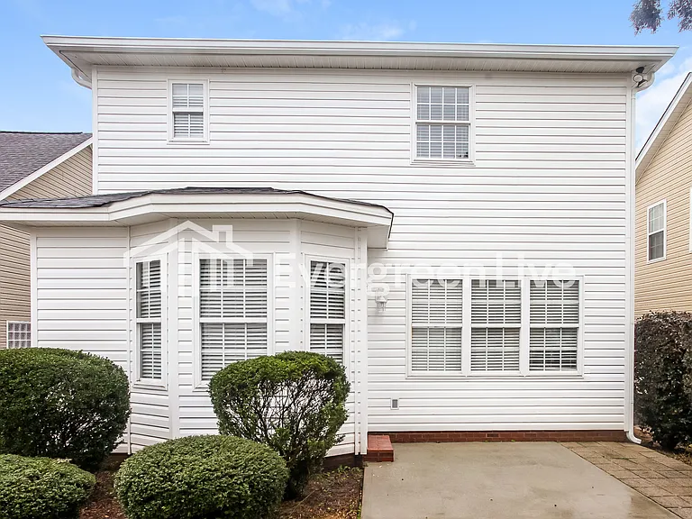 306 Castleburg Ln — Photo 14