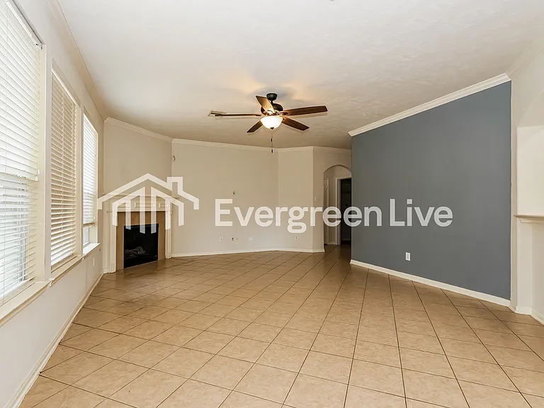 17311 Scotts Bluff Ct — Photo 6