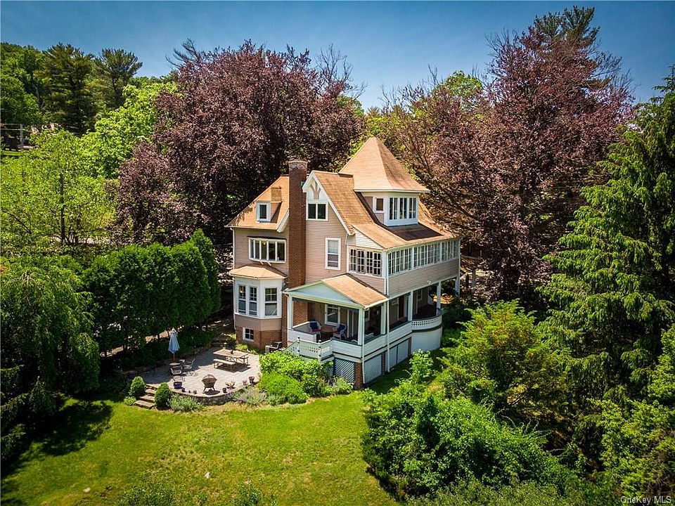 1st image of 14 Terrace Dr