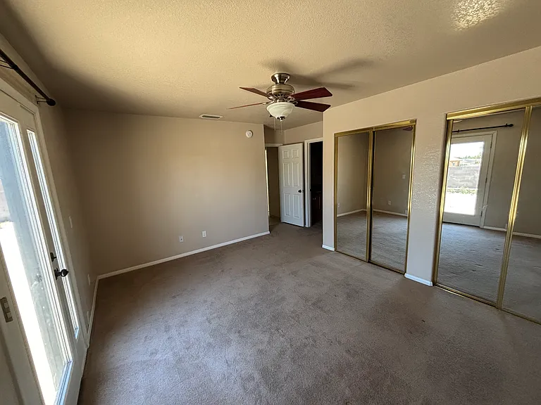 2280 E McVicar Ave — Photo 8