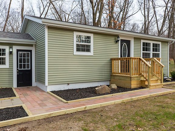 3rd image of 52957 Twin Lakeview Dr
