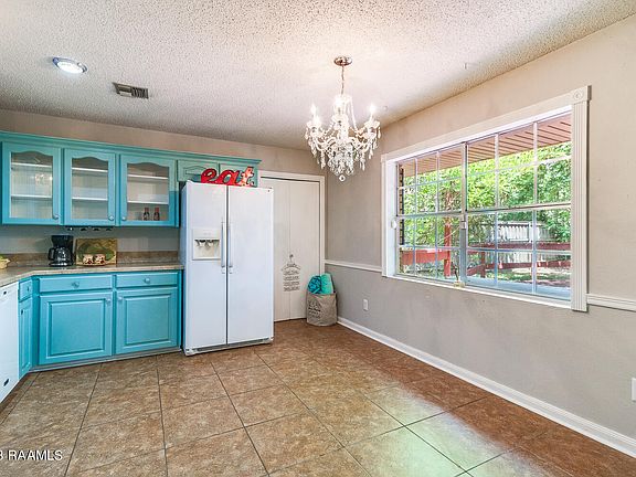 3rd image of 109 Valencia Dr