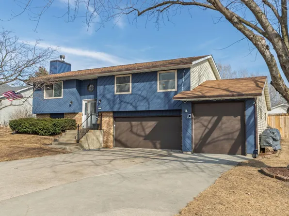 922 Rolling Heights Ct NE, Byron, MN 55920