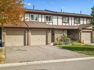 65 Greenwich Cir, Brampton, ON L6S 2E8