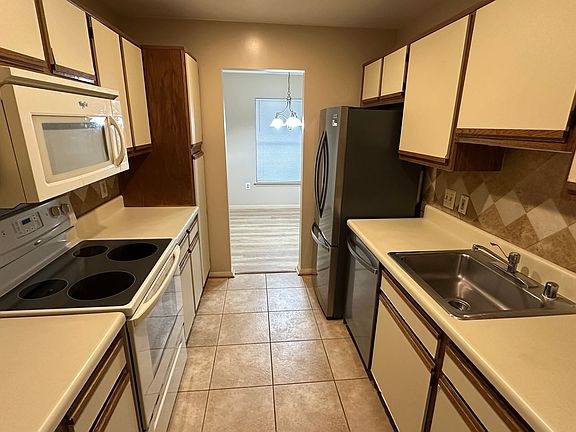 3rd image of 7804 Guildberry Ct APT 303