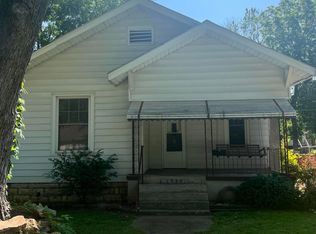 1530 N Douglas Ave, Springfield, MO 65803