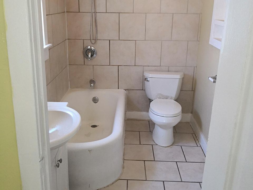 1st image of 255 San Francisco Ave #2