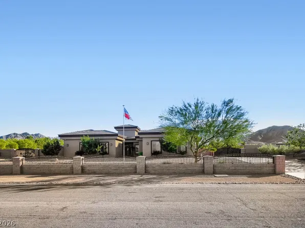 421 Trenier Dr, Henderson, NV 89002