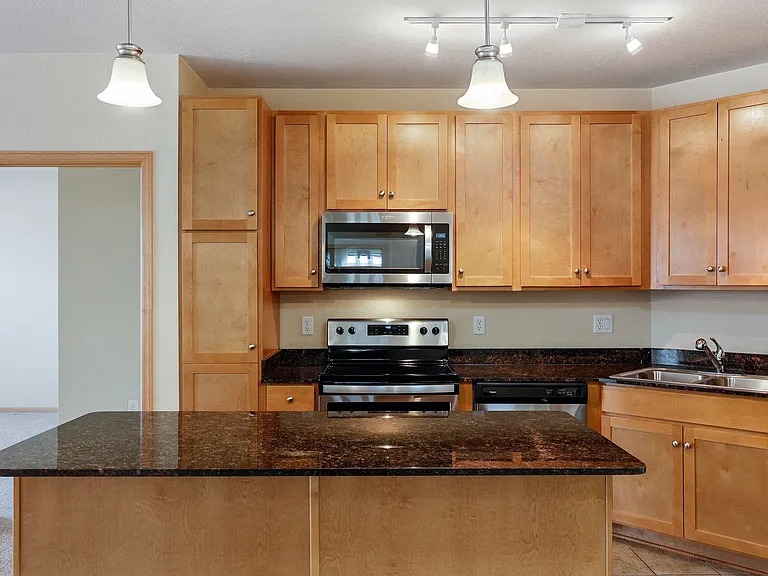 1155 Ford Rd — Photo 28