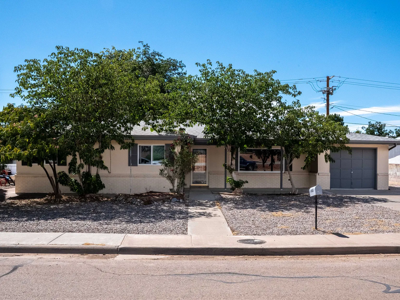 3 bed, 1729 sqft, $1,800 — Photo 1