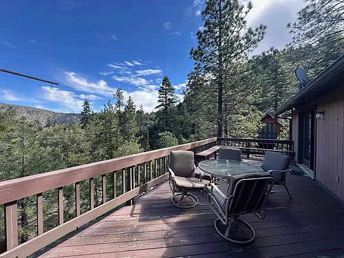 1521 Lassen Way Photo 1