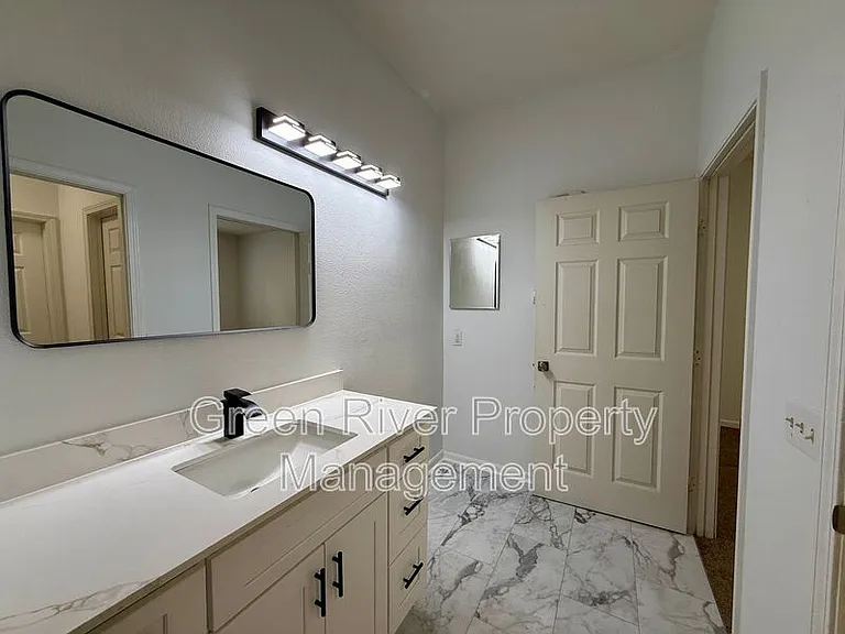 10550 Baymeadows Rd #814 — Photo 22