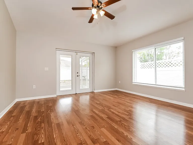 1309 Alhambra Crest Dr — Photo 4