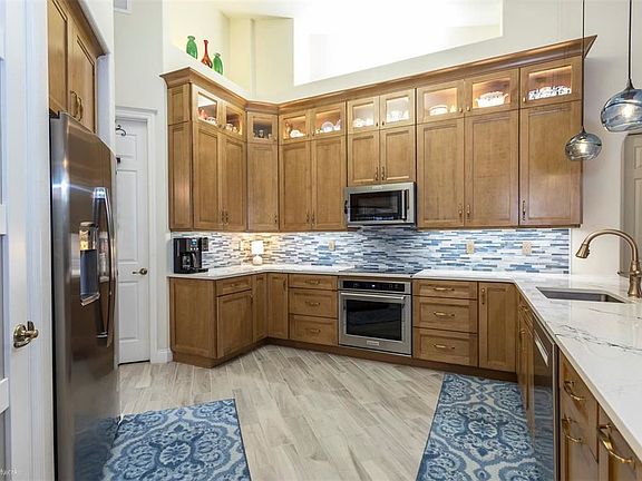3rd image of 282 S Riverwalk Dr
