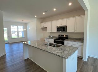 1423 Goldsboro Ave, Sanford, NC 27330