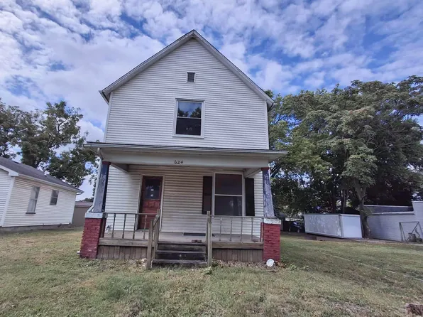 624 S Main St, Canton, IL 61520