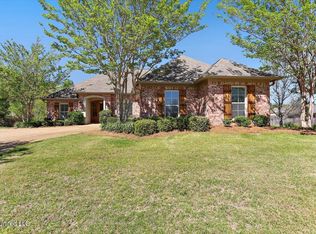 202 Gladeview Ct, Brandon, MS 39047