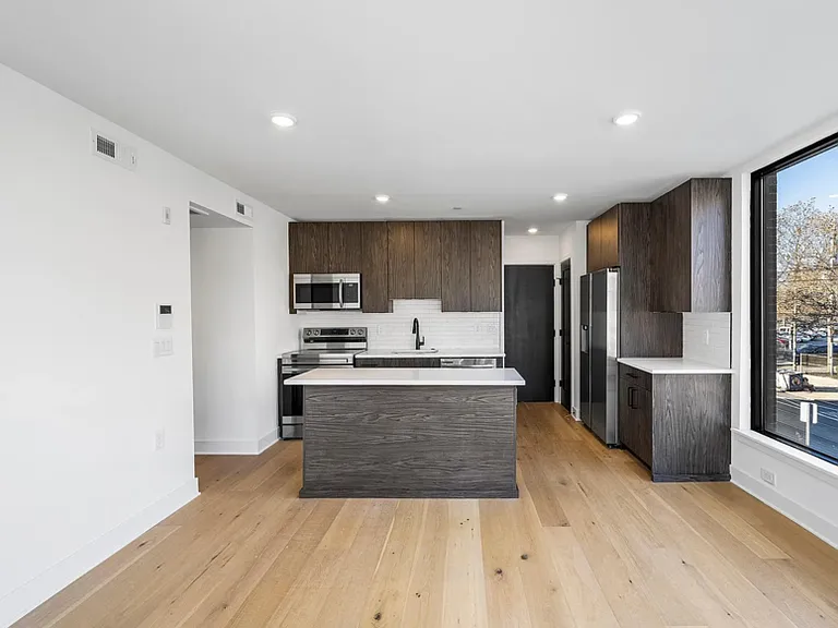 1800 W Girard Ave #2 — Photo 3