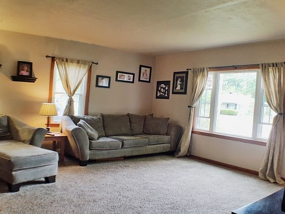 5th image of 818 N Oakwood Ave