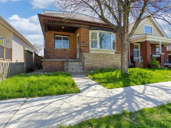 292 Fairfield Ave, Hamilton, ON L8H 5H6